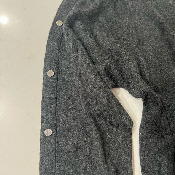Michael Kors Long Sleeve Sweater Silver Buttons Small - Picture 8 of 9